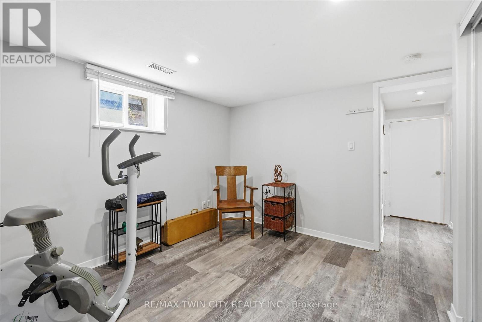 8 DELREX BOULEVARD - 28
