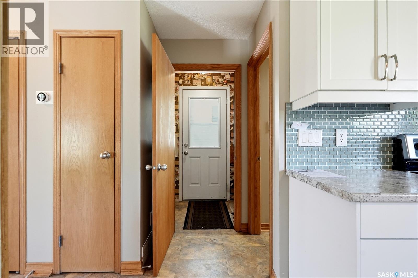 2338 Easthill - 17