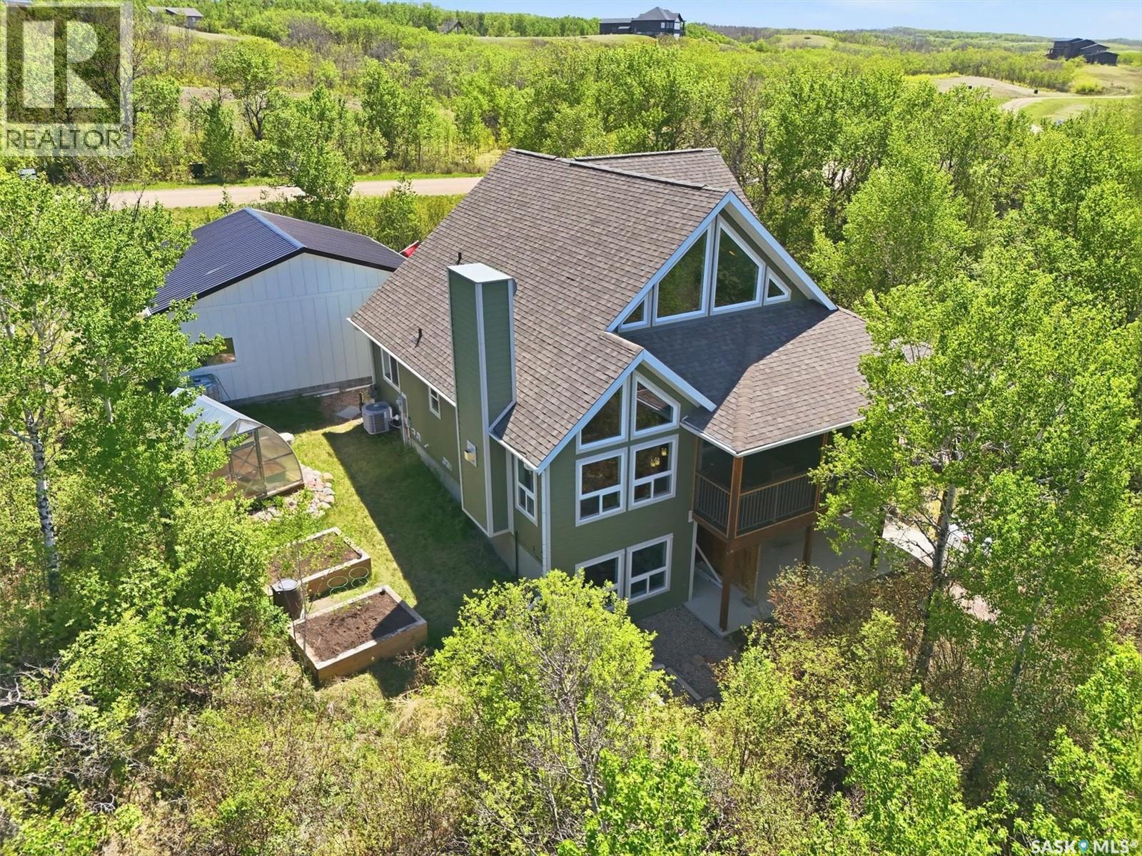 478 Saskatchewan ROAD - photo 2