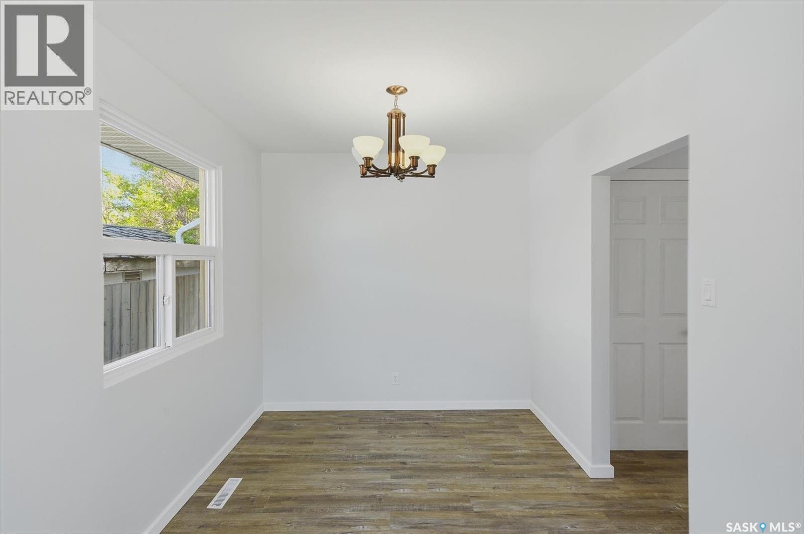 3 Rutter CRESCENT - 11