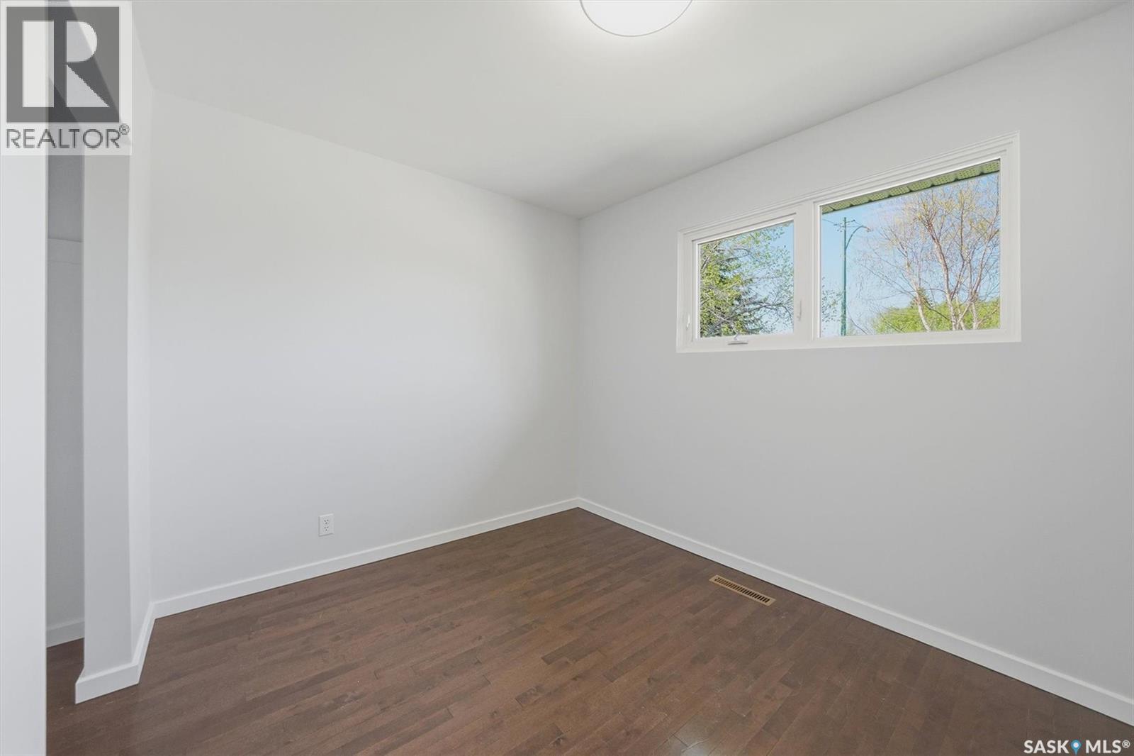 3 Rutter CRESCENT - 27