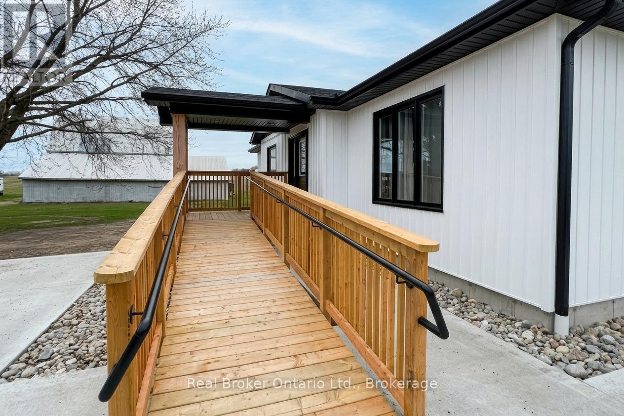 597 LAFONTAINE  ROAD W - Image 2