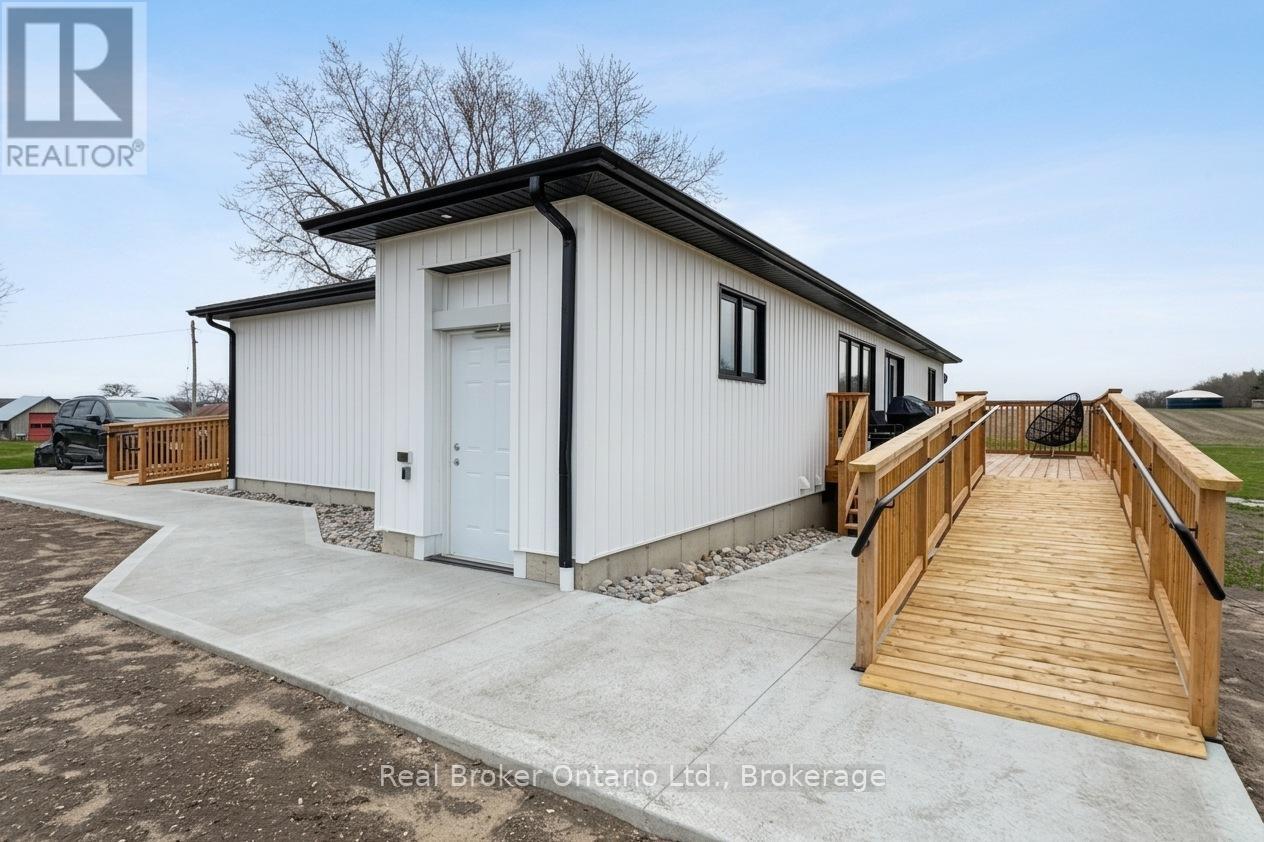 597 LAFONTAINE  ROAD W - Image 3