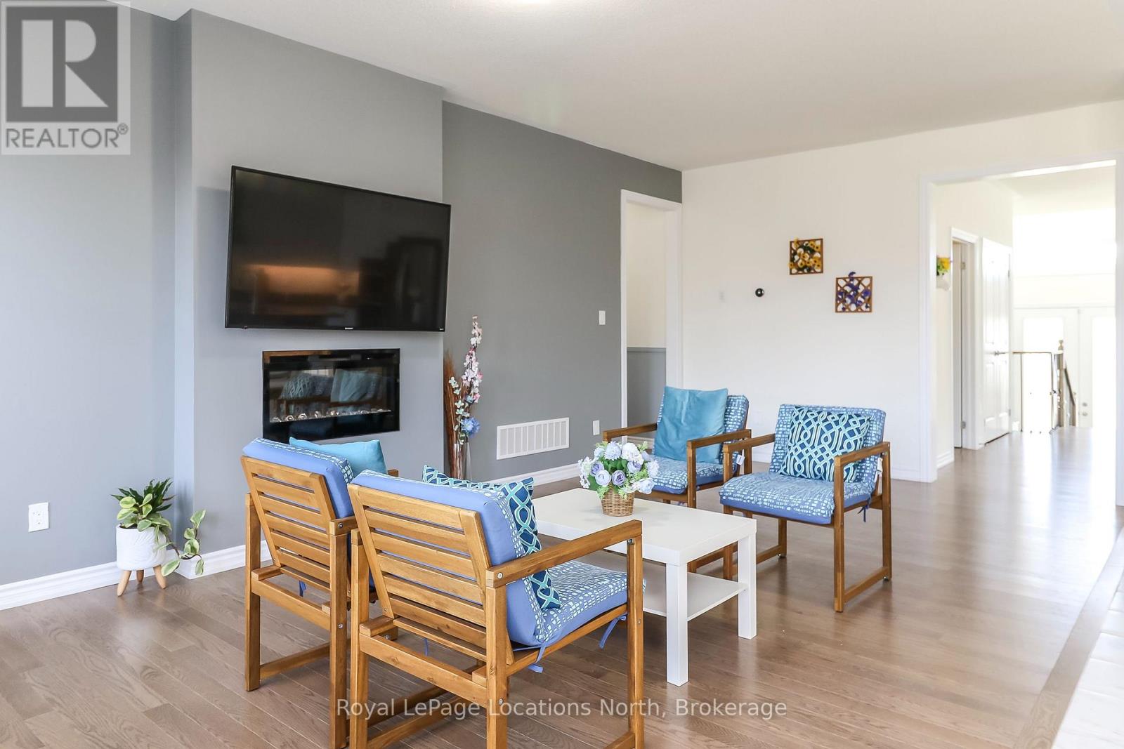 23 BEATRICE DRIVE - 27