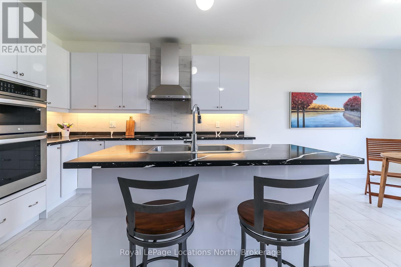 23 BEATRICE DRIVE - 6