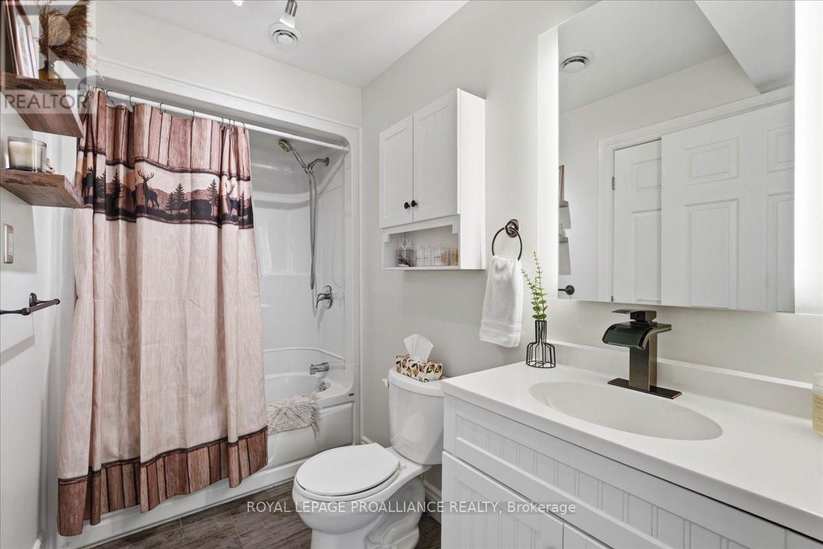 735 SHANNON ROAD - 31