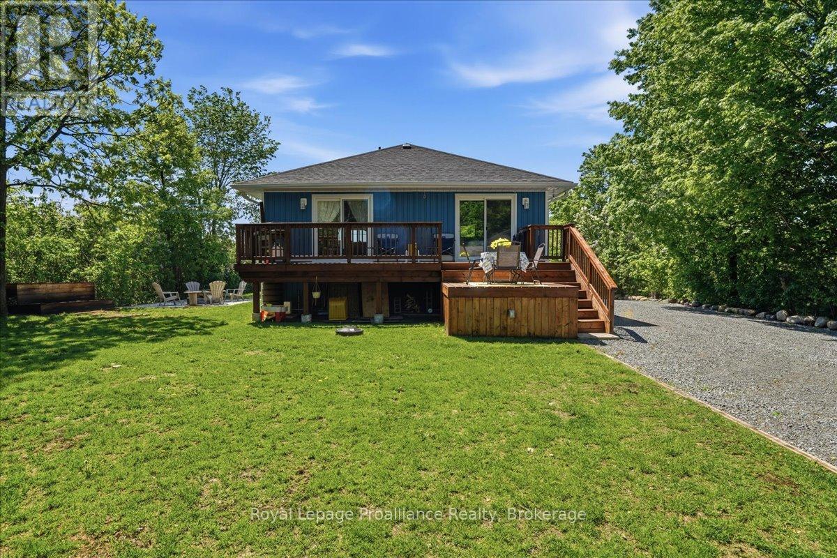 735 SHANNON ROAD - 33