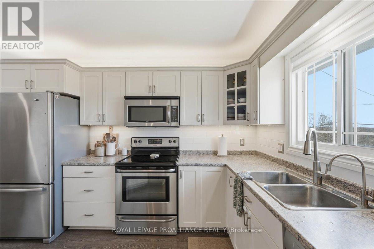 735 SHANNON ROAD - 11