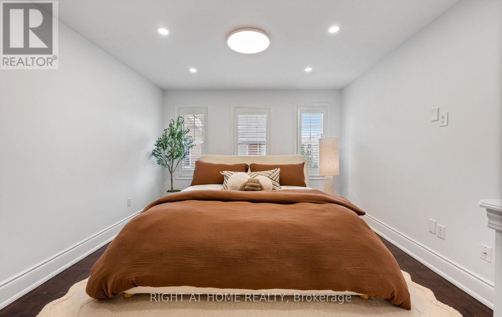 #12 50 MENDELSSOHN STREET - 18