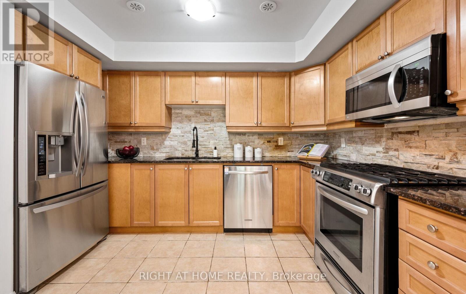 #12 50 MENDELSSOHN STREET - 7