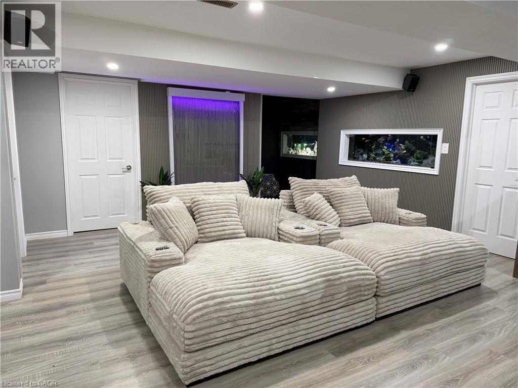 29 MAPLEVIEW Drive - 29
