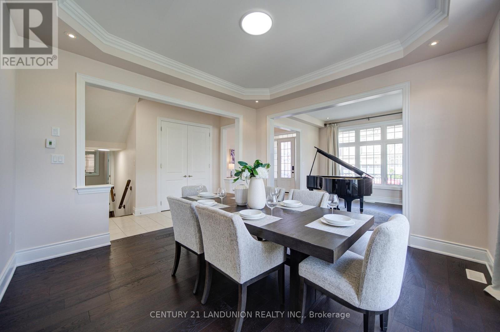 101 SILVER STERLING CRESCENT - 12