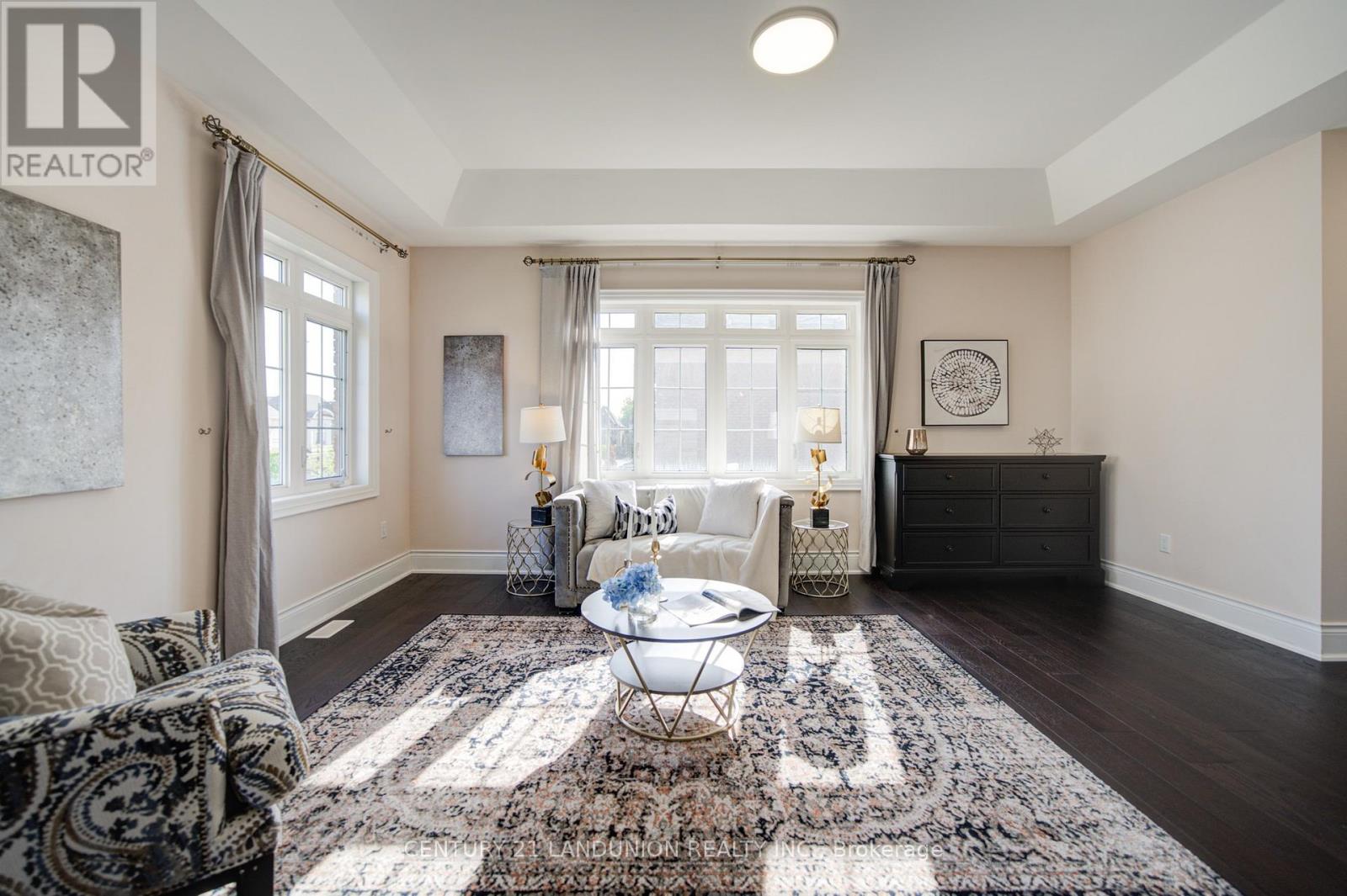 101 SILVER STERLING CRESCENT - 34