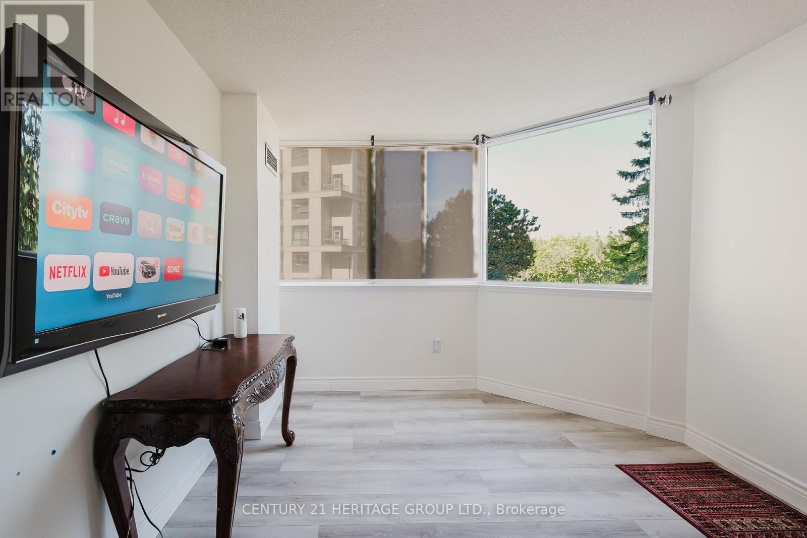 #209 270 DAVIS DRIVE - 23