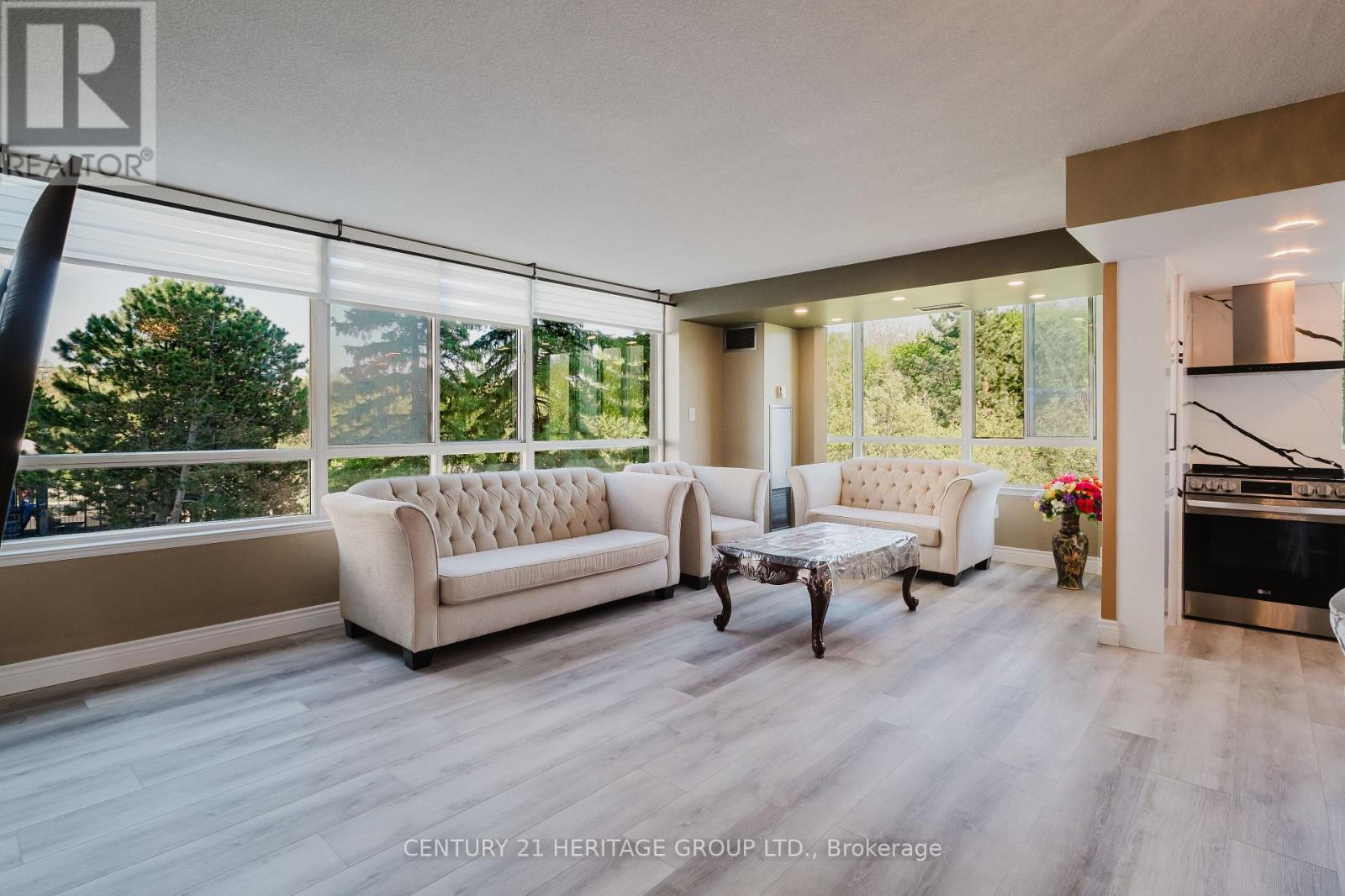 #209 270 DAVIS DRIVE - 7