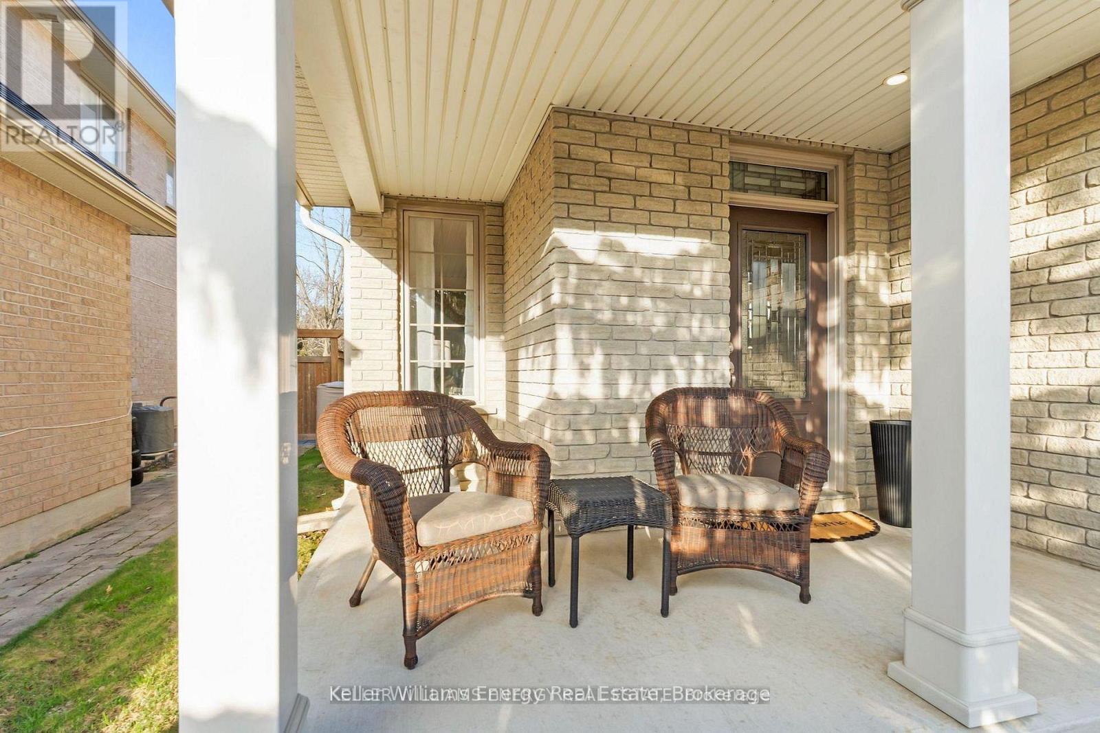 2258 PINDAR CRESCENT - 25