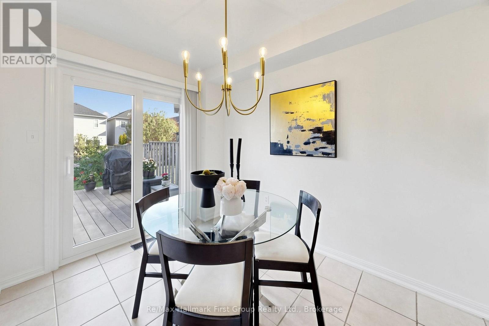 27 ROBIDEAU PLACE - 16