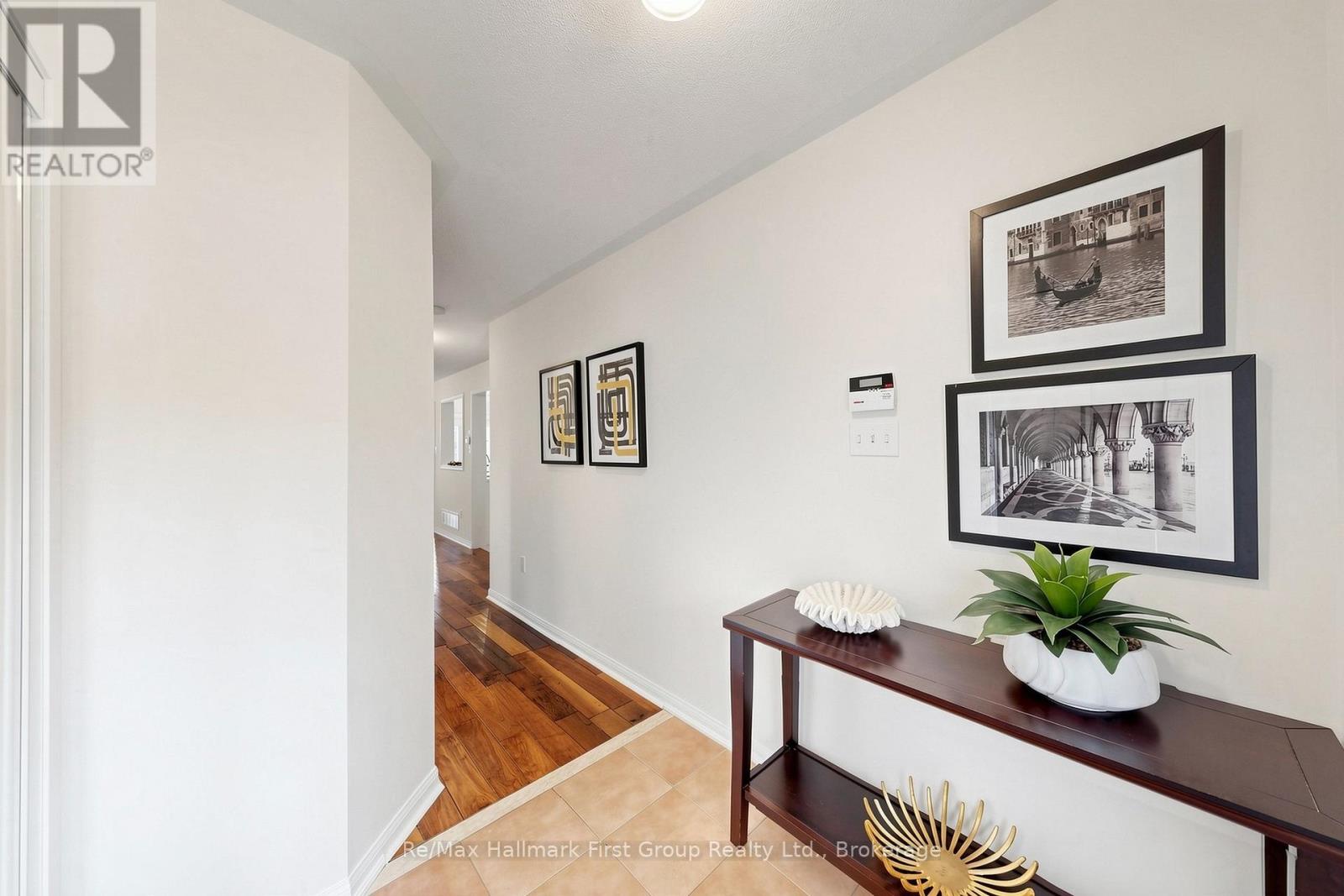 27 ROBIDEAU PLACE - 19