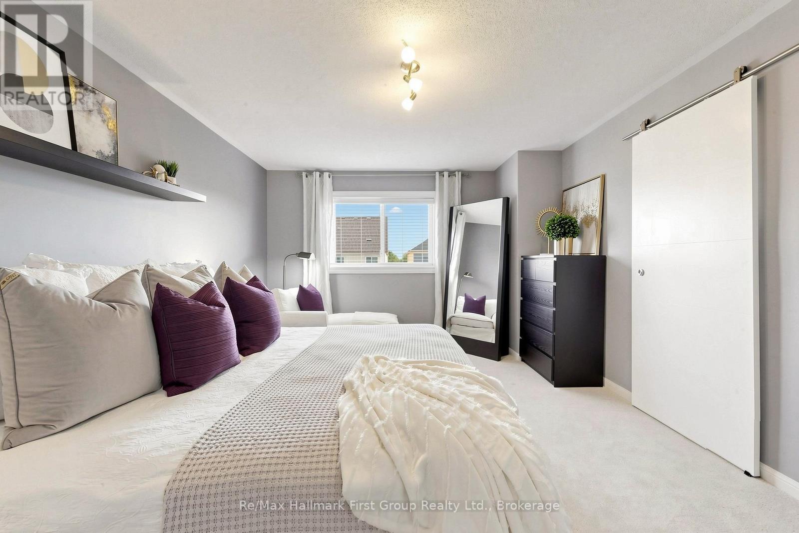 27 ROBIDEAU PLACE - 23