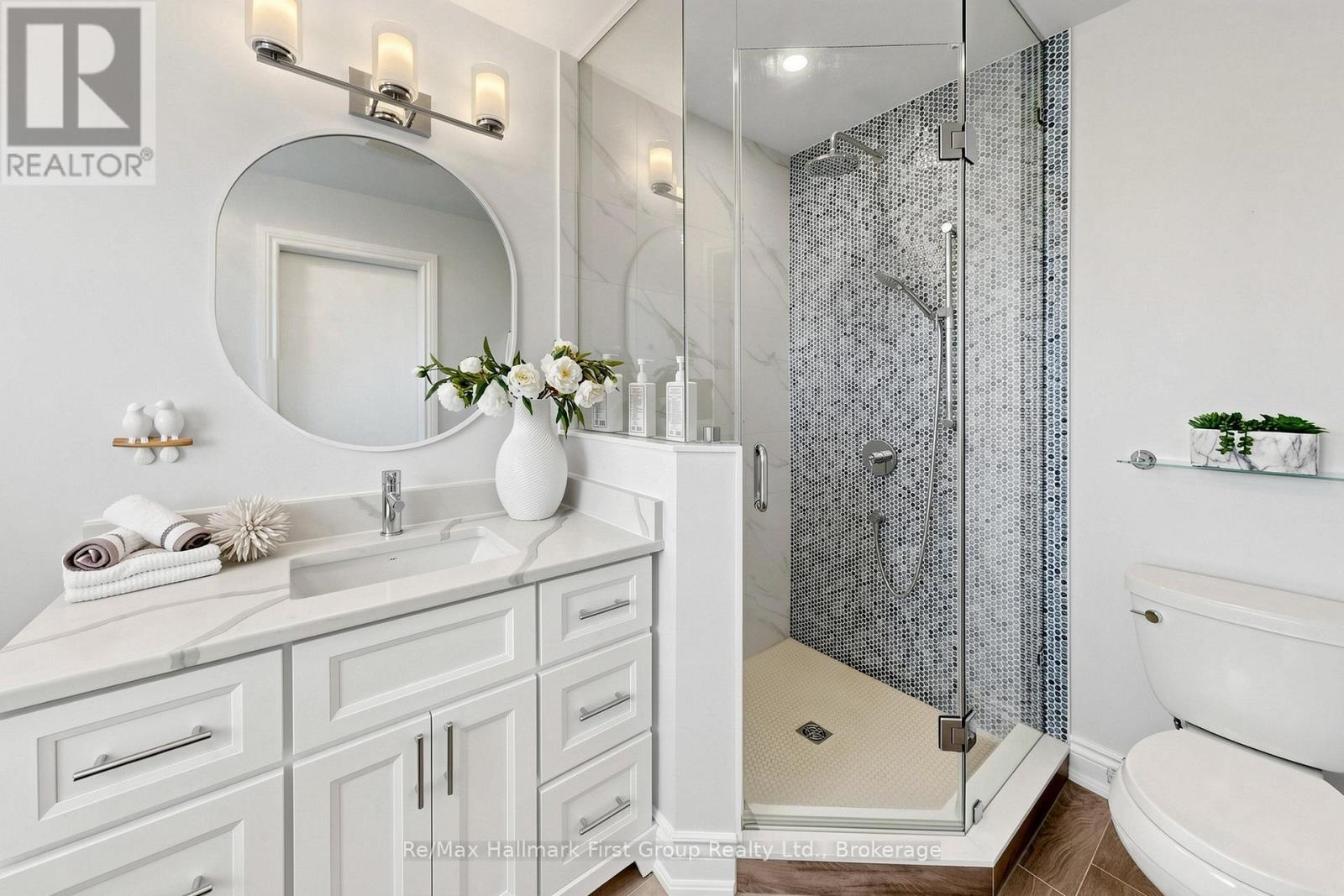 27 ROBIDEAU PLACE - 25