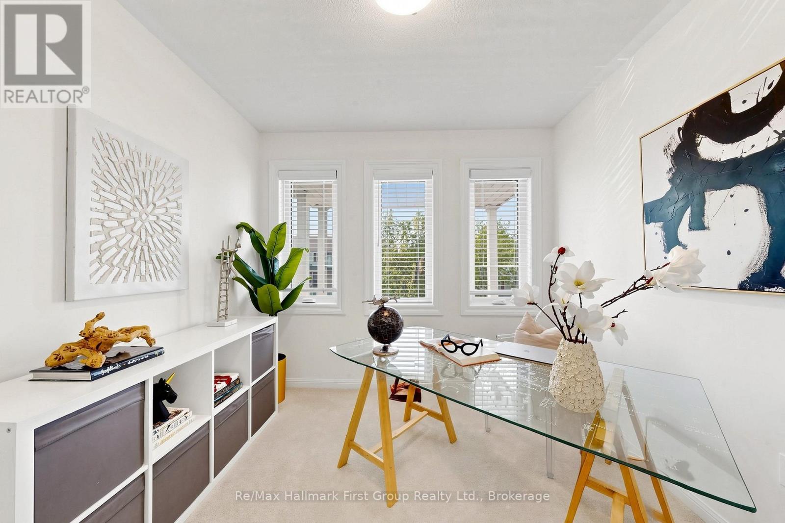 27 ROBIDEAU PLACE - 29