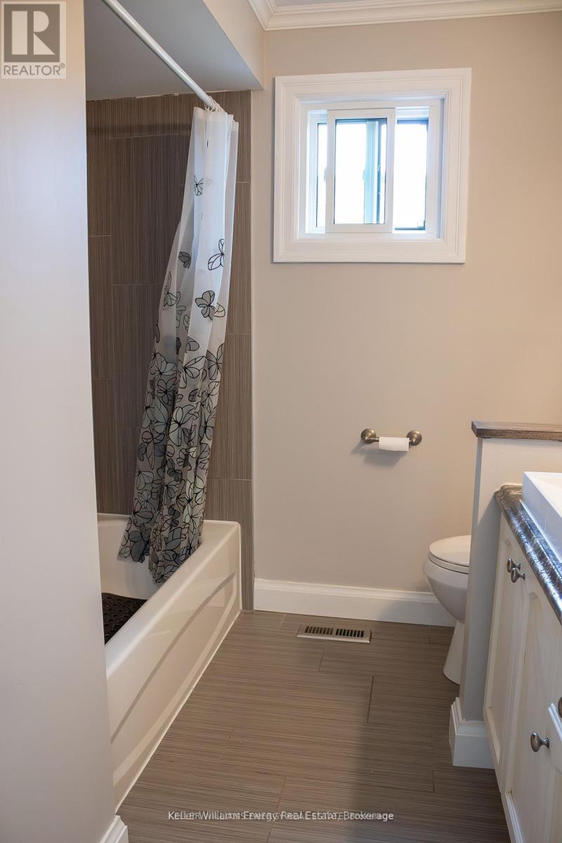 683 GRANDVIEW DRIVE - 15