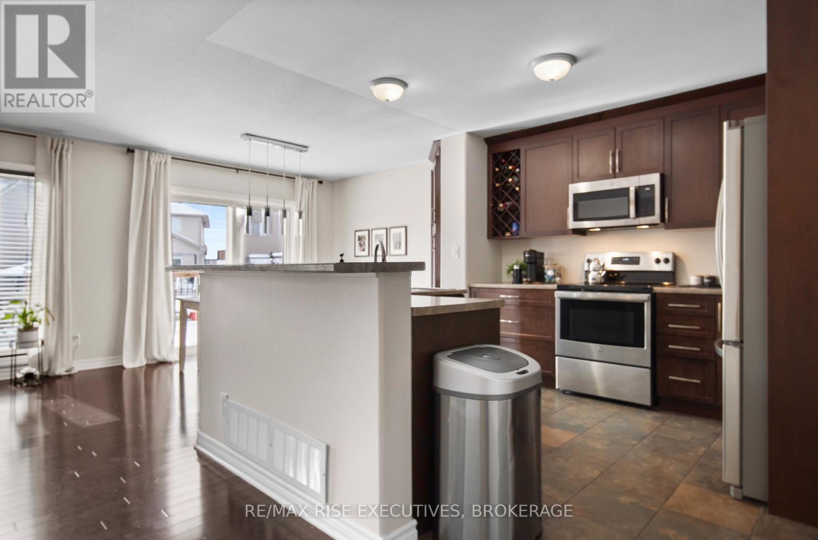 2658 DELMAR STREET - 9
