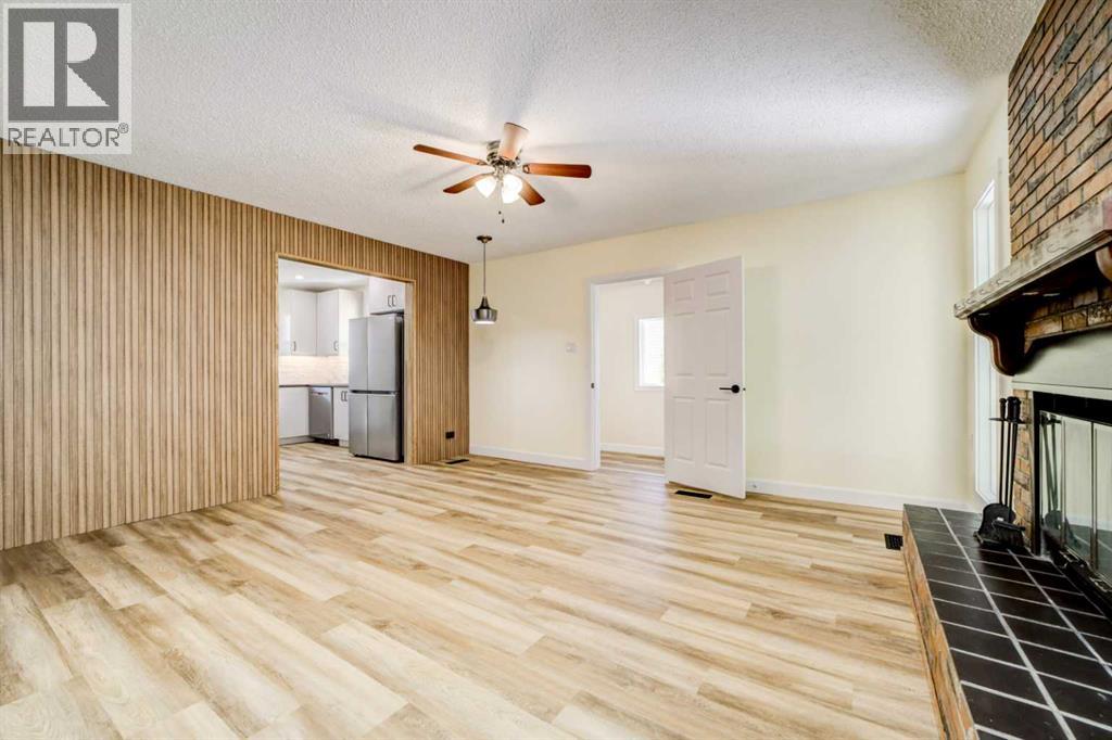 1236 8A Avenue S - 8
