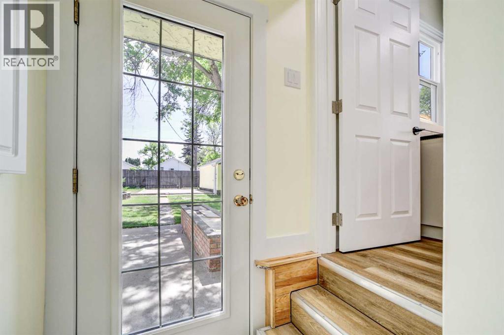 1236 8A Avenue S - 22