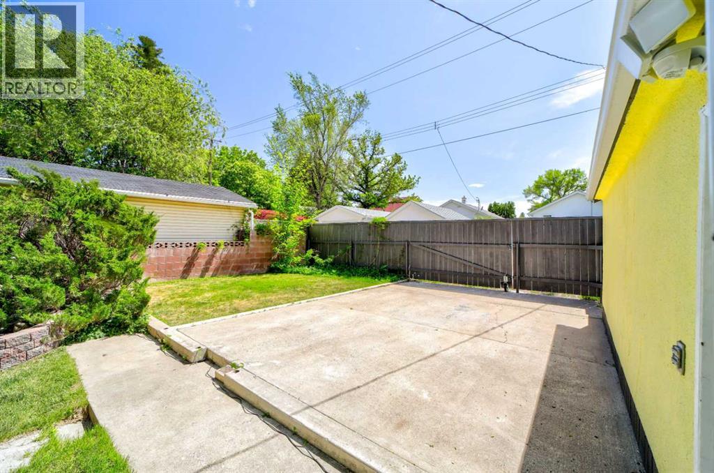 1236 8A Avenue S - 41
