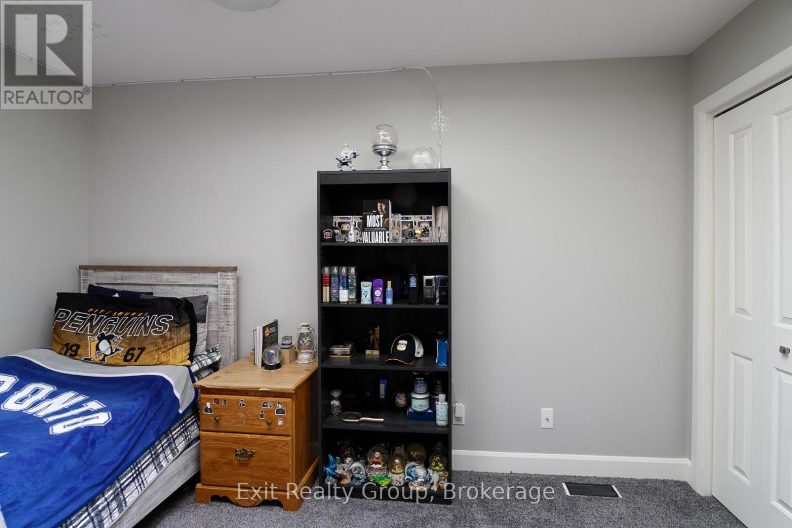 7 DEWAL PLACE - 13