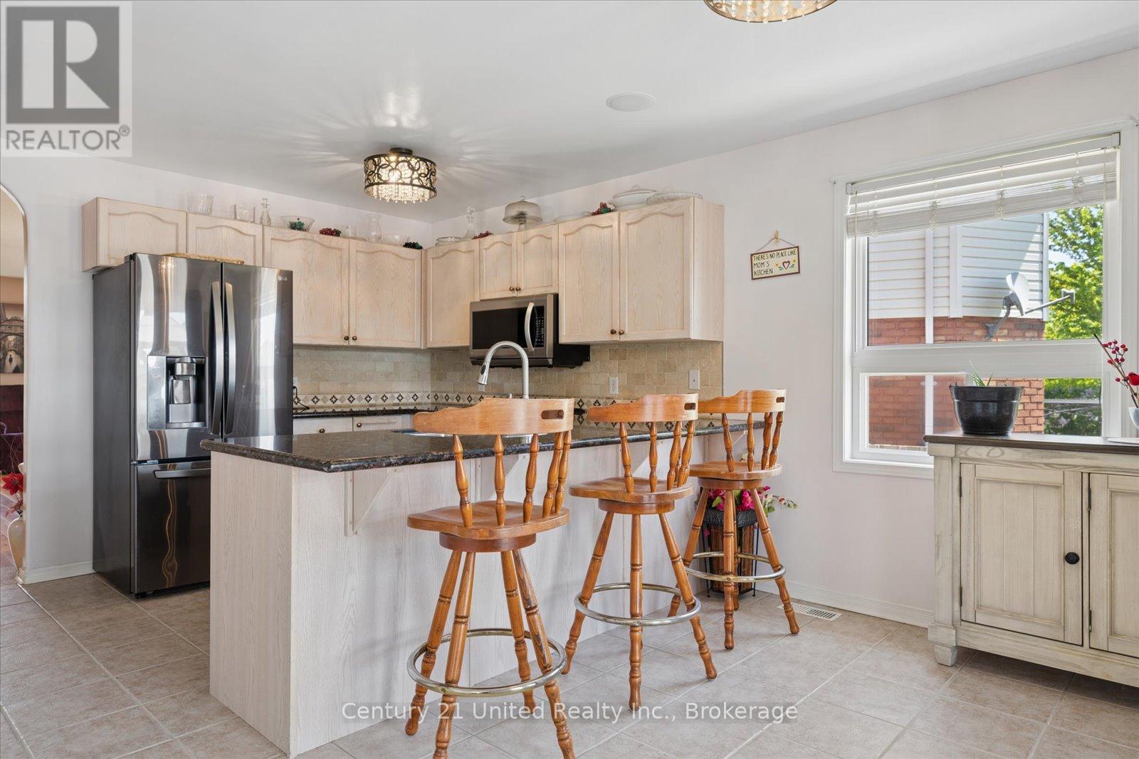 122 PARCELLS CRESCENT - 12