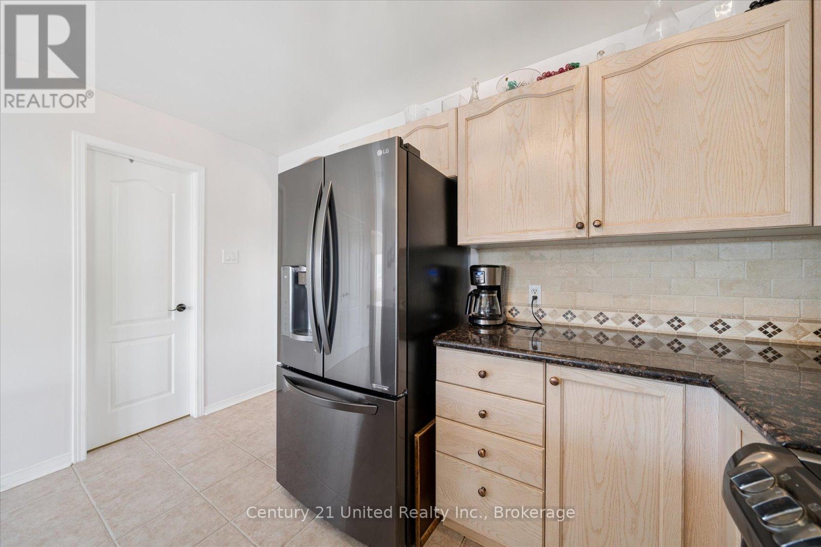 122 PARCELLS CRESCENT - 17