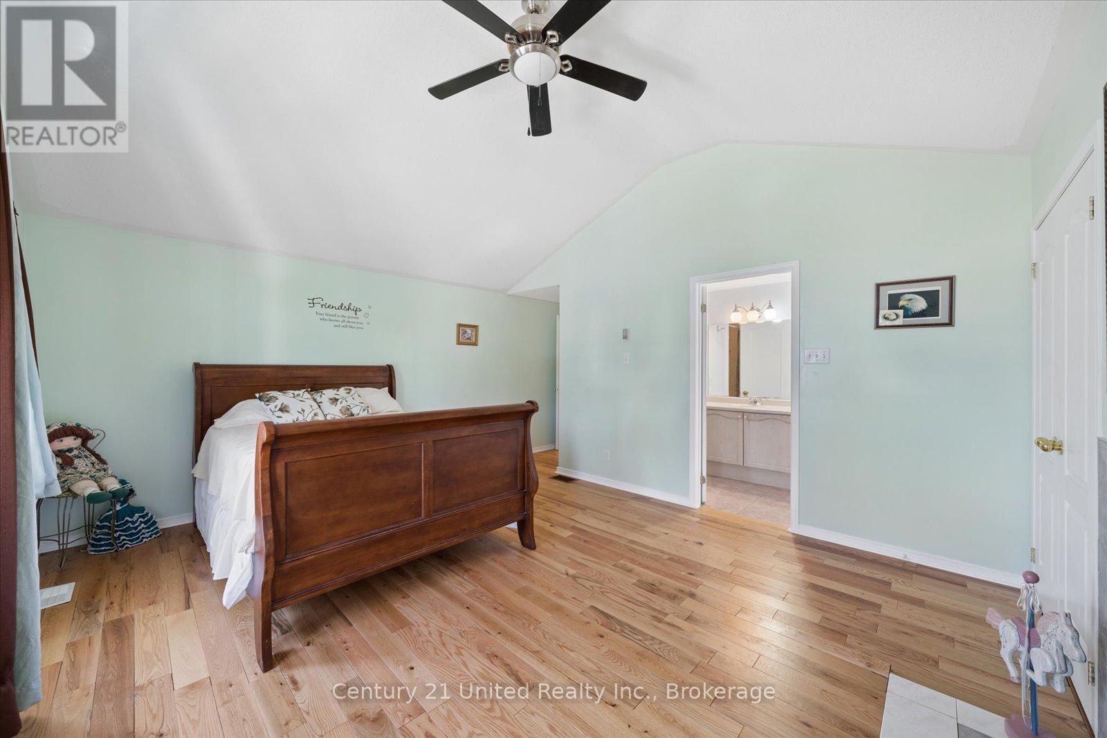 122 PARCELLS CRESCENT - 29