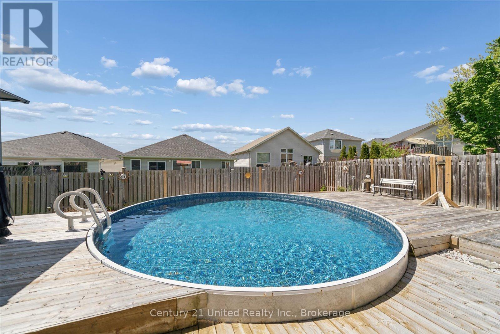 122 PARCELLS CRESCENT - 47