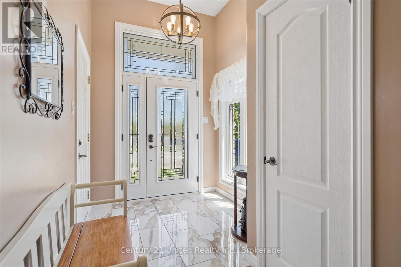122 PARCELLS CRESCENT - 5