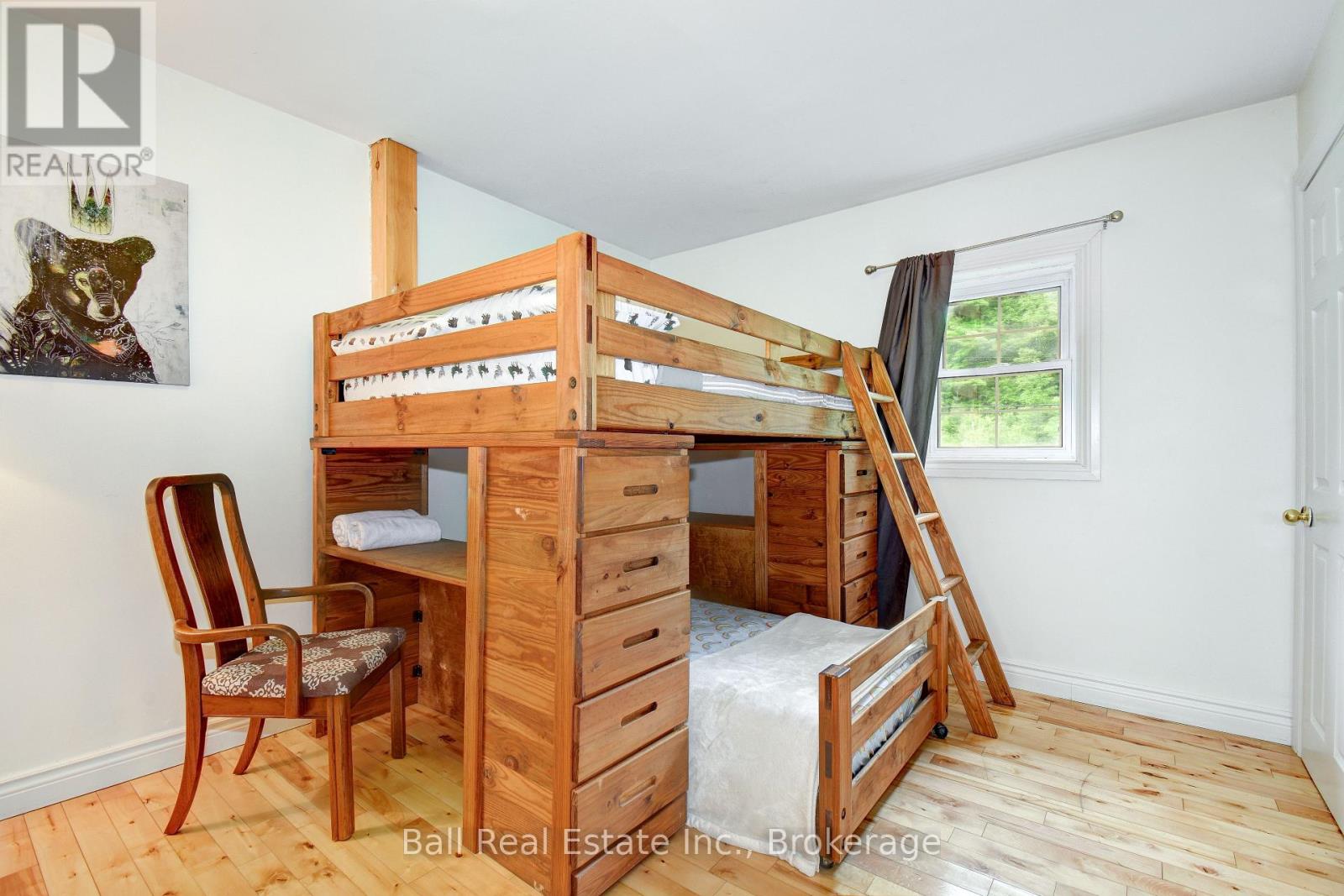 8403 HIGHWAY 28 - 29