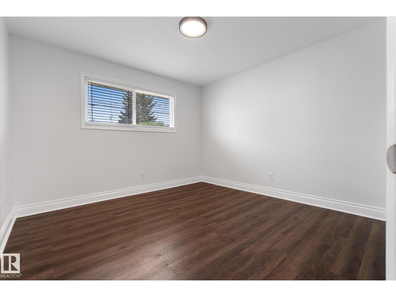 5628 140A AV NW - 18