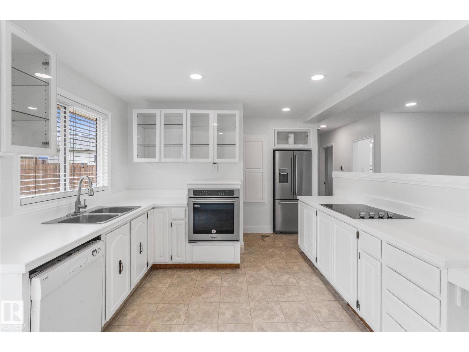 5628 140A AV NW - 14