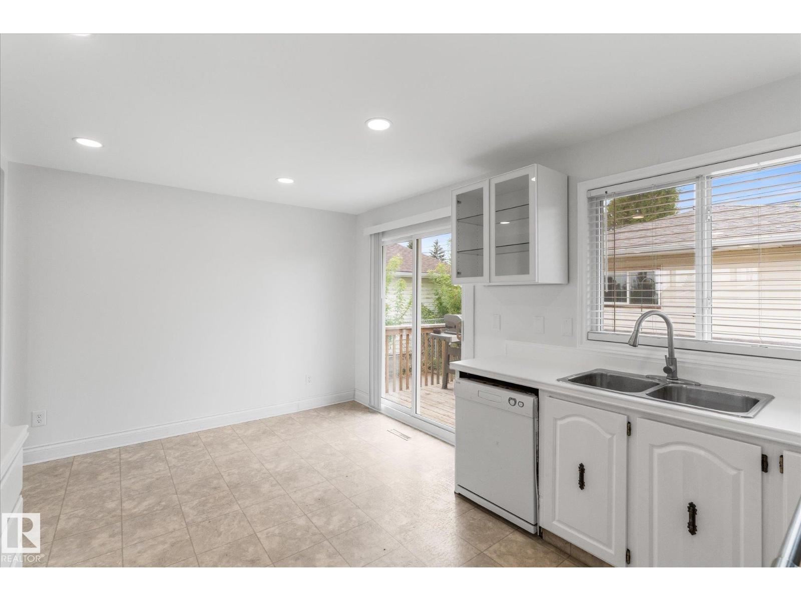 5628 140A AV NW - 16