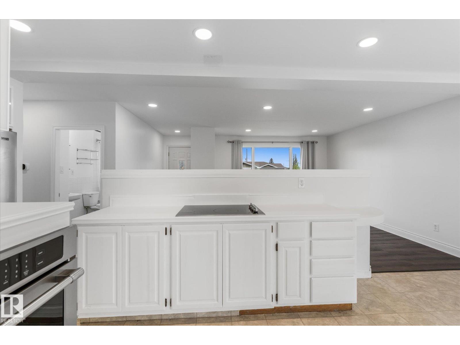 5628 140A AV NW - 17