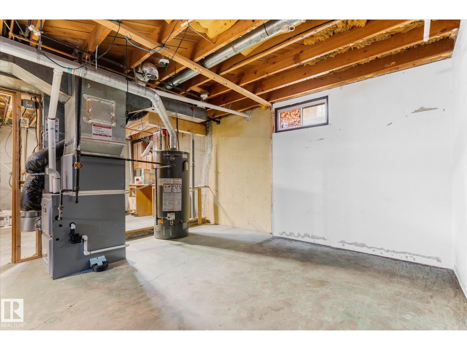 5628 140A AV NW - 27