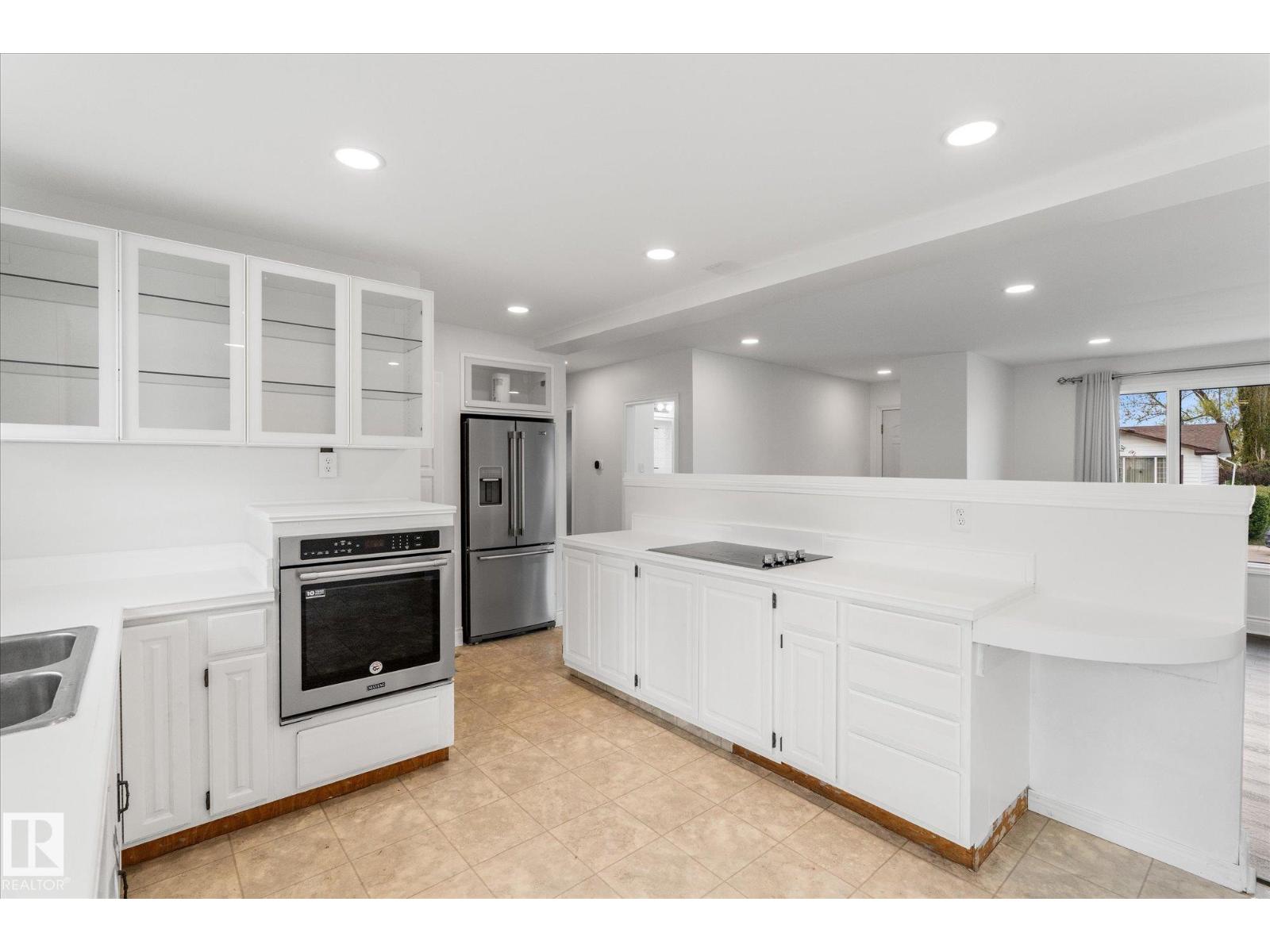 5628 140A AV NW - 12