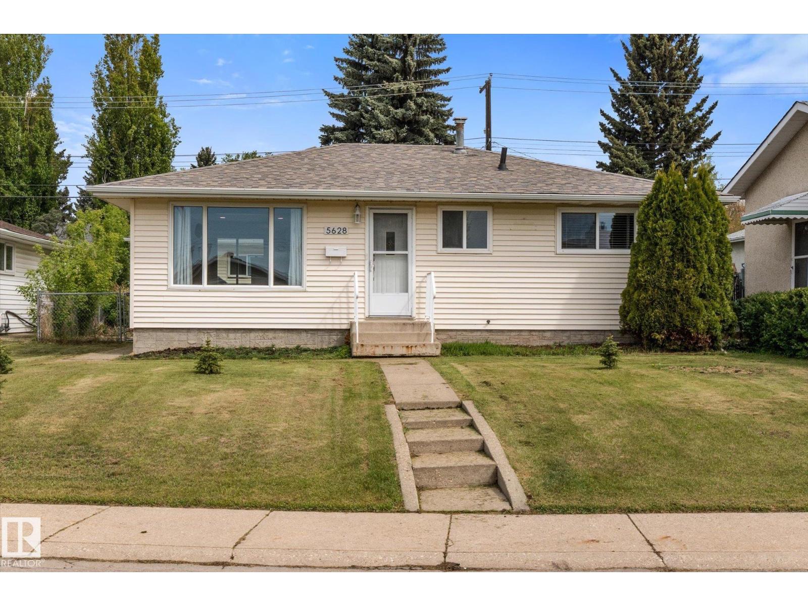 5628 140A AV NW - 2