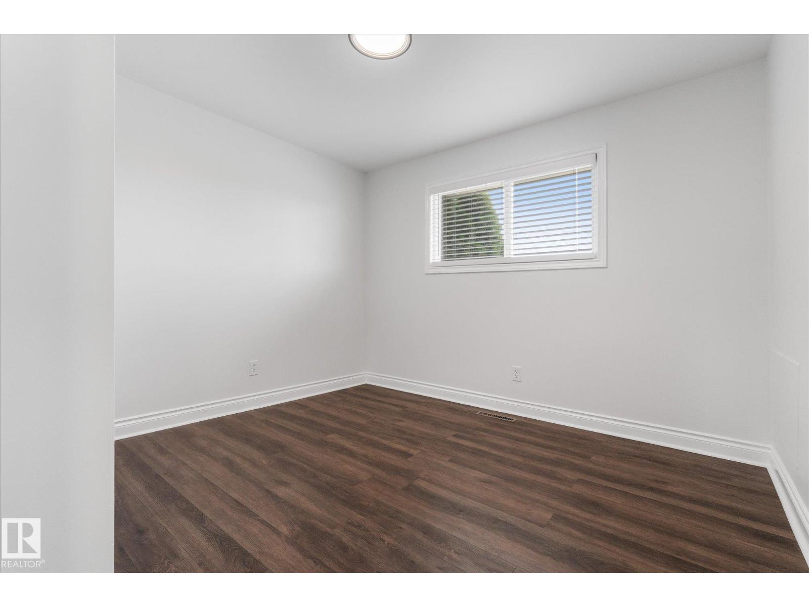 5628 140A AV NW - 21