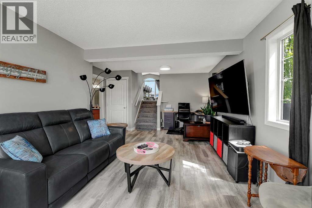 9302 91 Street - 28
