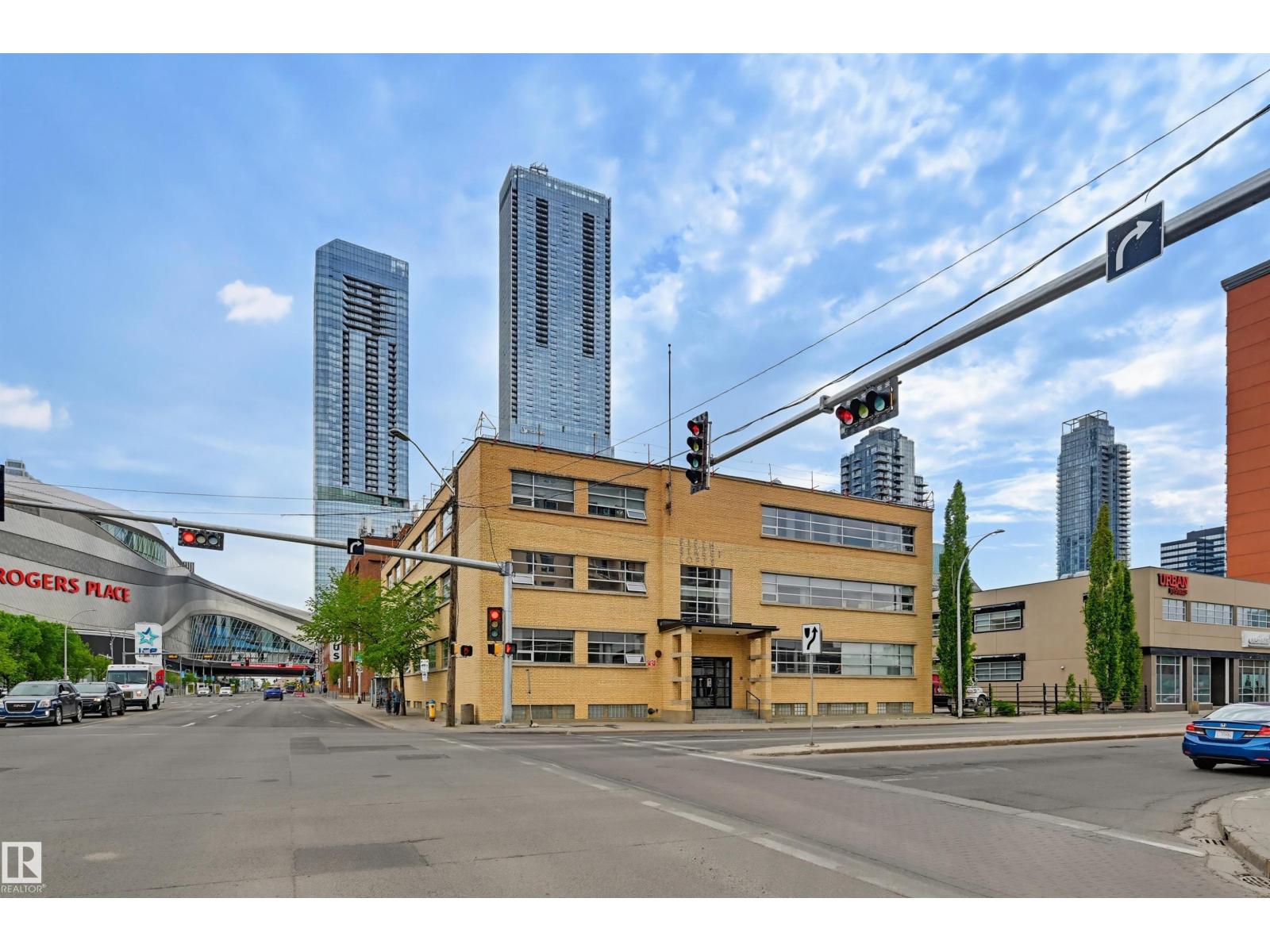 #204 10355 105 ST NW - 21