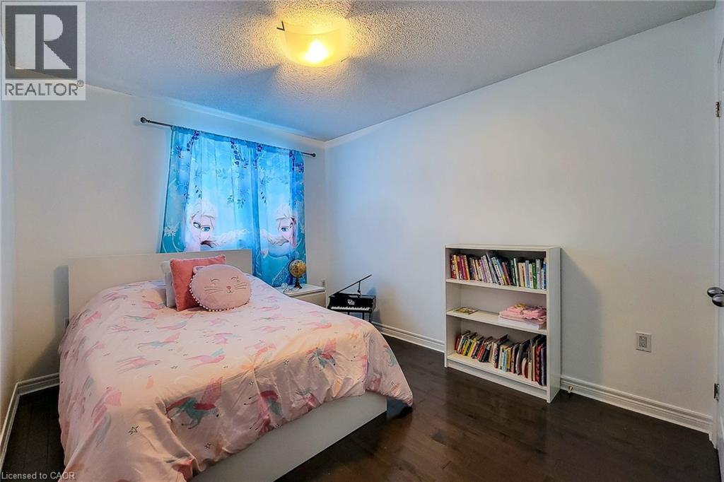 #2 232 STONEHENGE Drive - 30