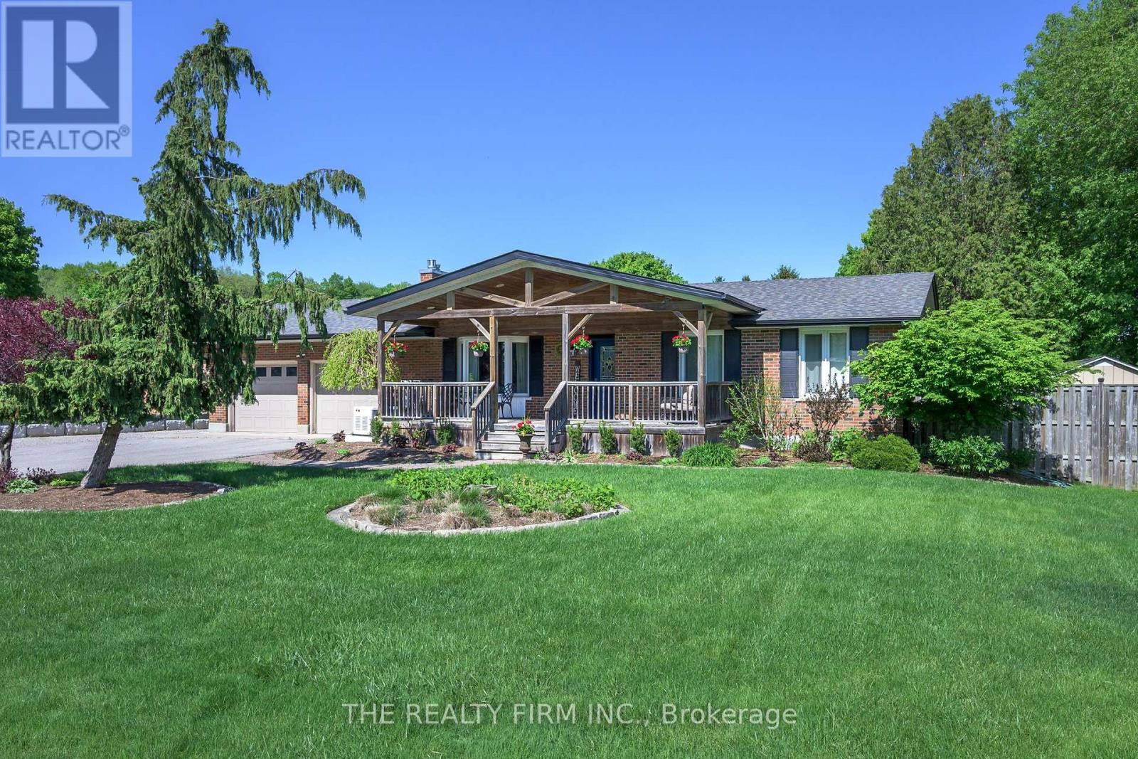 21584 HIGHBURY AVENUE N - Image 2