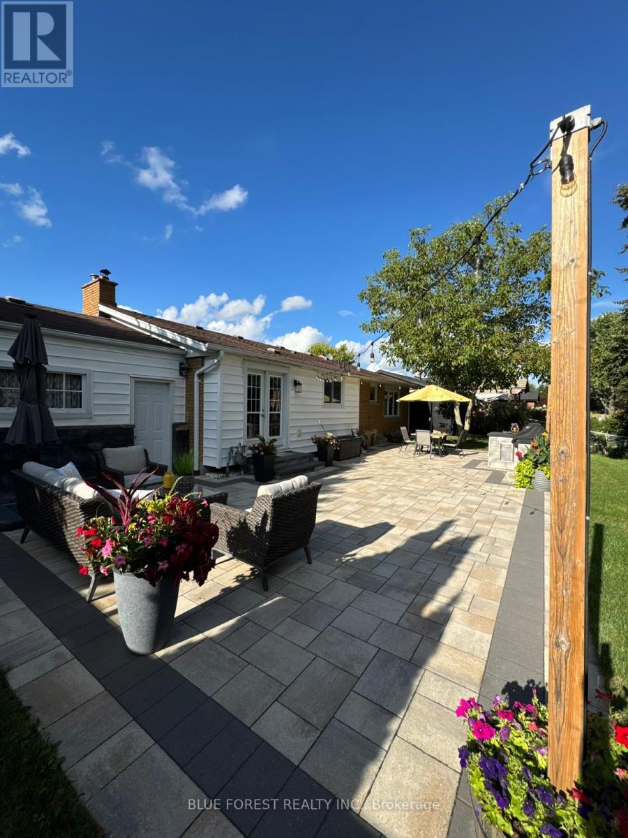 15 SOUTHLAND DRIVE - 15